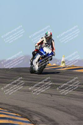 media/Feb-03-2024-SoCal Trackdays (Sat) [[767c60a41c]]/1-Turns 9 and 10 (940am)/